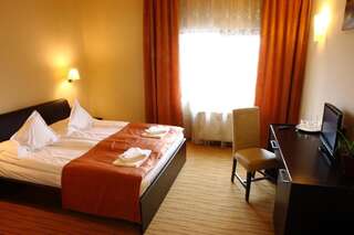 Отель Hotel Transylvania Zalau Залэу Двухместный номер с 1 кроватью-2